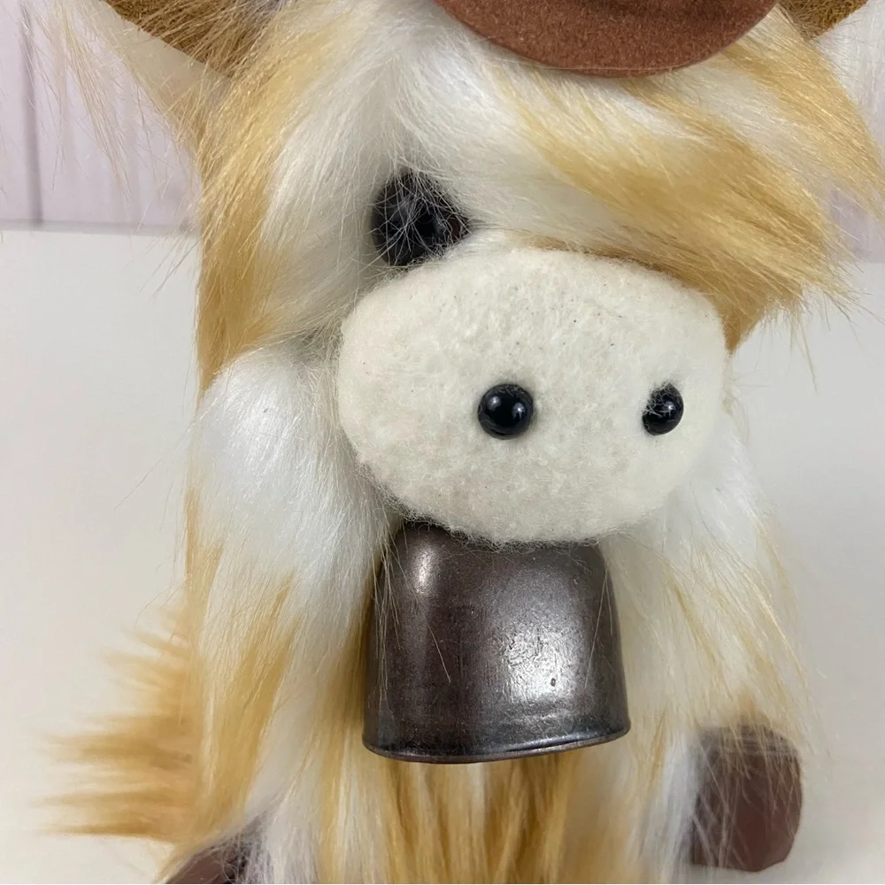❌ SOLD Highland Cow Coo Gnome Tan White Cowboy Hat Bell Handmade Farmhouse Home - Picture 11 of 12